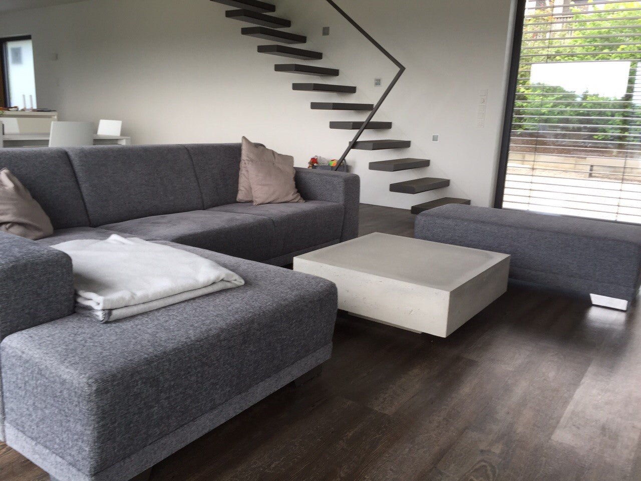 Beton Couchtisch # 03